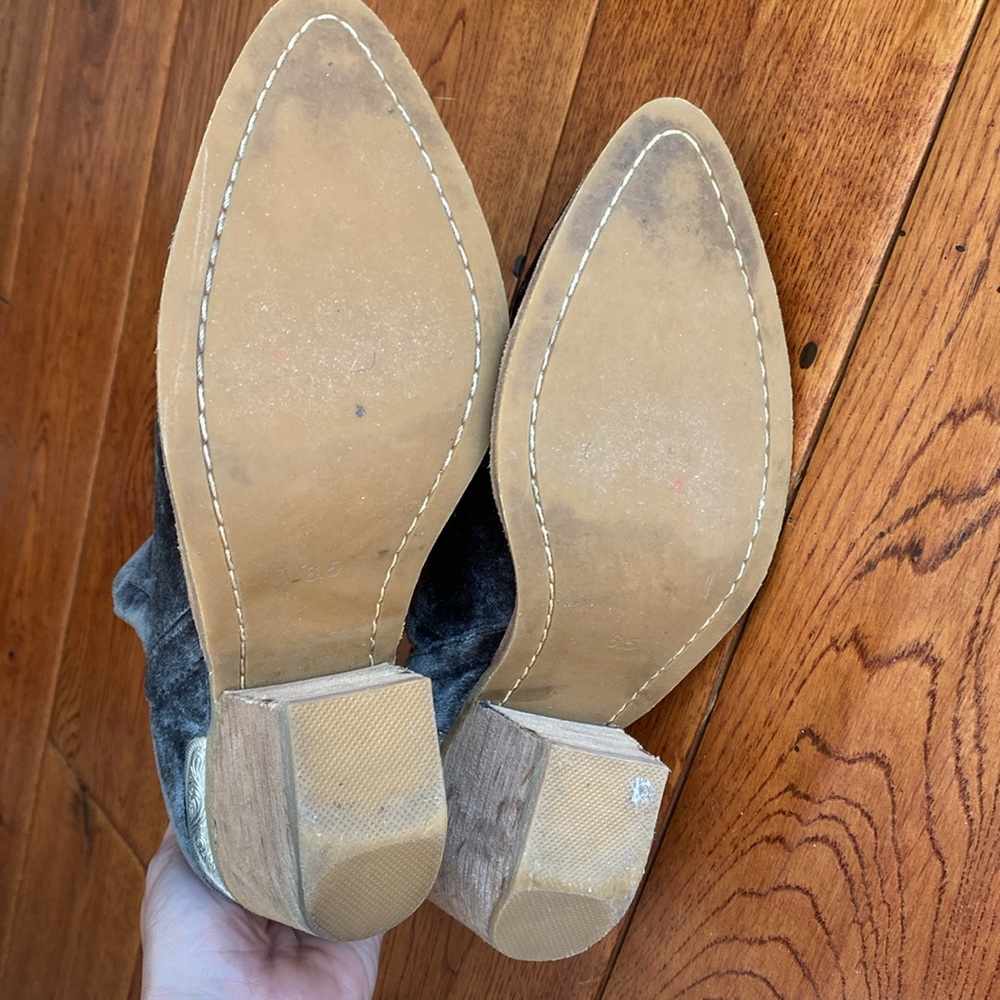 Jeffrey Campbell Cromwell velvet booties size 6.5 - Picture 11 of 11